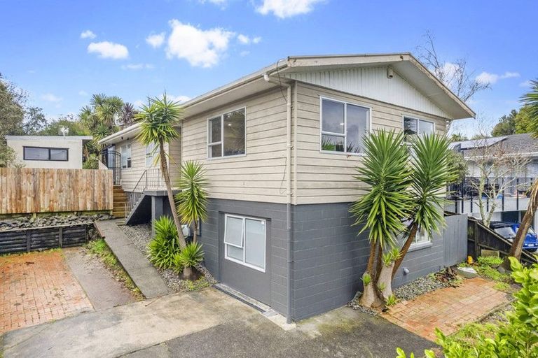 Photo of property in 26 Brunner Road, Glen Eden, Auckland, 0602