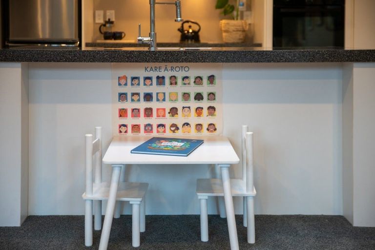 Photo of property in 154a Newlands Road, Newlands, Wellington, 6037