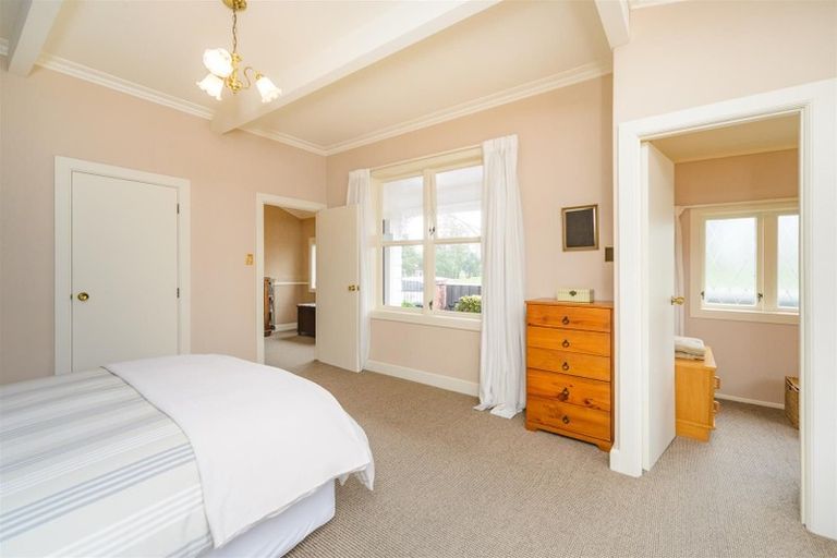 Photo of property in 23 Follett Street, Marton, 4710