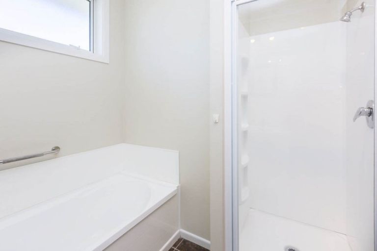 Photo of property in 16 Kentucky Street, Totara Park, Upper Hutt, 5018