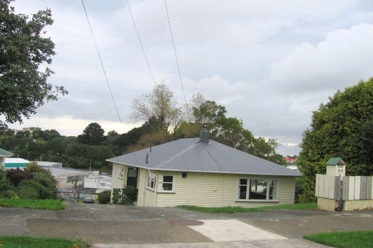 Photo of property in 99 Bell Street, Tawa, Wellington, 5028