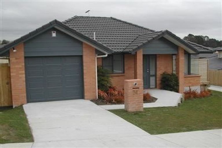 Photo of property in 24 Toledo Avenue, Henderson, Auckland, 0612