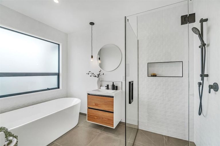 Photo of property in 16 William Deans Drive, Prebbleton, 7604