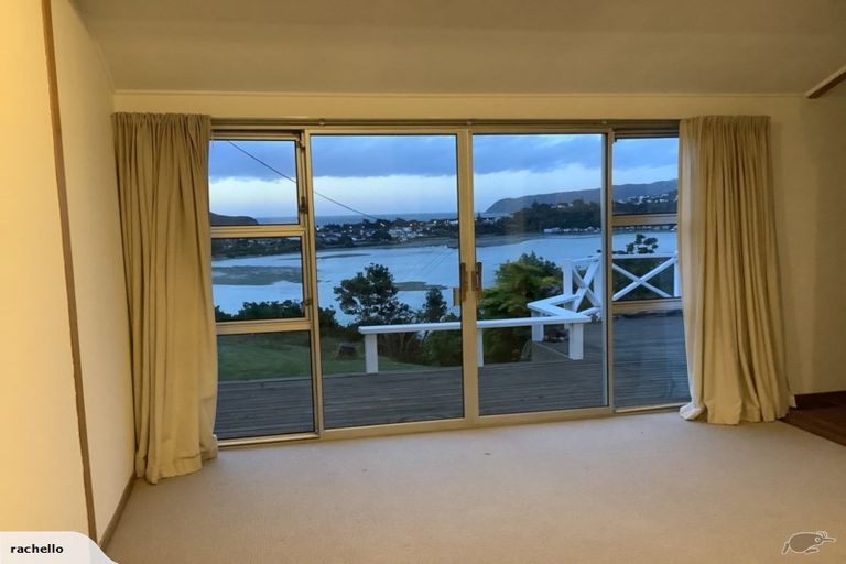 Photo of property in 63 Bayview Road, Paremata, Porirua, 5024