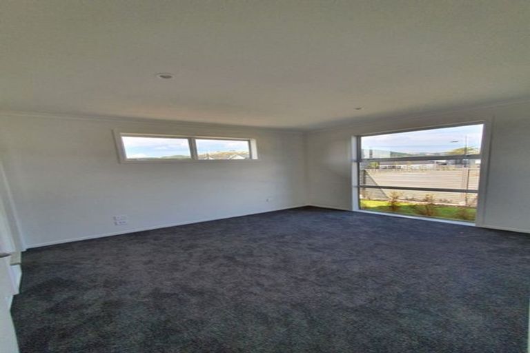 Photo of property in 34 Karearea Avenue, Kenepuru, Porirua, 5022