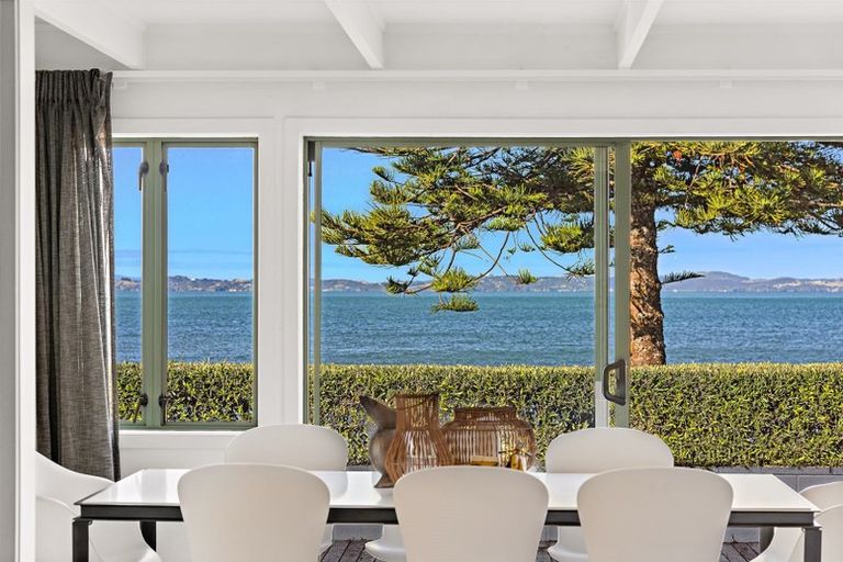 Photo of property in E/5 The Esplanade, Eastern Beach, Auckland, 2012