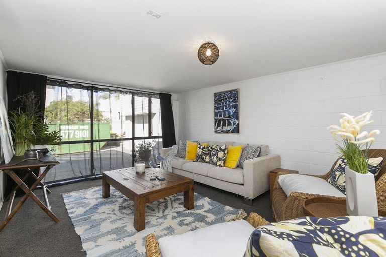 Photo of property in 128b Oceanbeach Road, Mount Maunganui, 3116