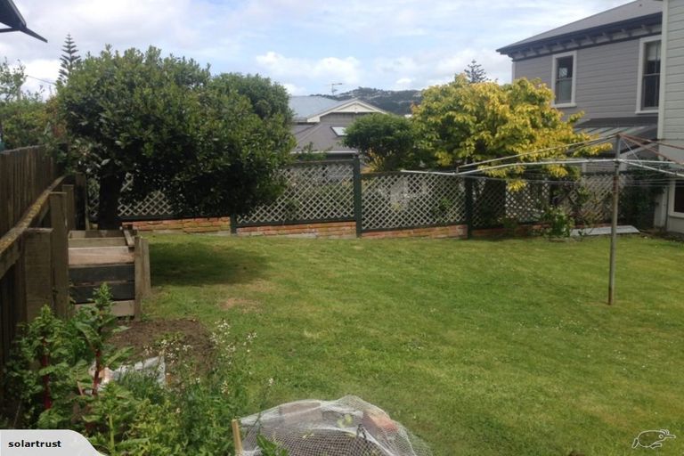 Photo of property in 1/27 Brougham Street, Mount Victoria, Wellington, 6011