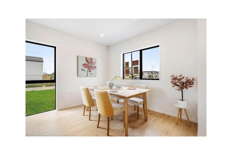 Photo of property in 71 Kairakau Street, Papakura, 2110