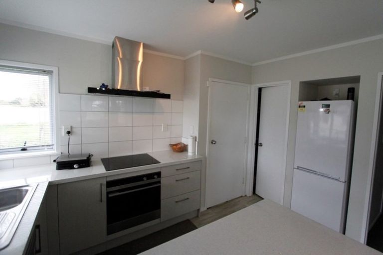 Photo of property in 33 Taka Street, Takanini, 2112