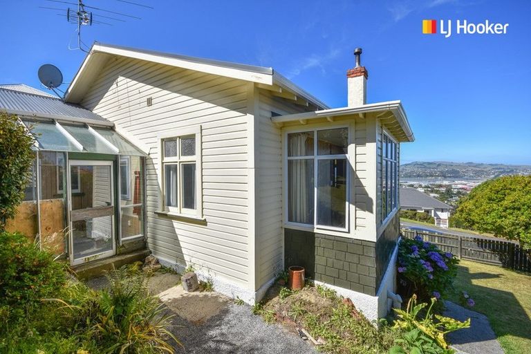 Photo of property in 73 Forfar Street, Clyde Hill, Dunedin, 9011