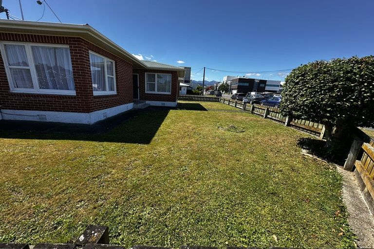 Photo of property in 22 Stanley Street, Levin, 5510