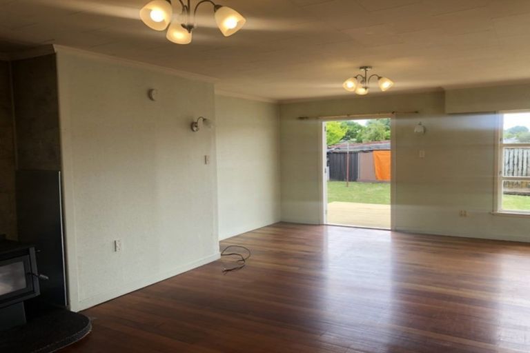 Photo of property in 22a Maire Street, Inglewood, 4330