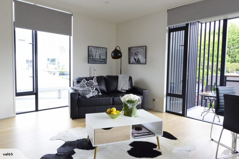 Photo of property in 1/50 Kilmore Street, Christchurch Central, Christchurch, 8013