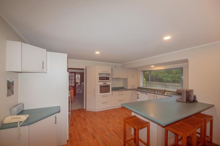Photo of property in 10 Myers Grove, Churton Park, Wellington, 6037