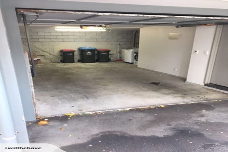 Photo of property in 6f Scotia Place, Auckland Central, Auckland, 1010