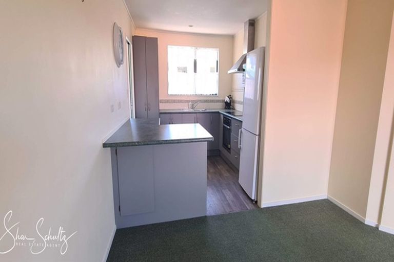 Photo of property in 6 Ash Grove, Maungaturoto, 0520