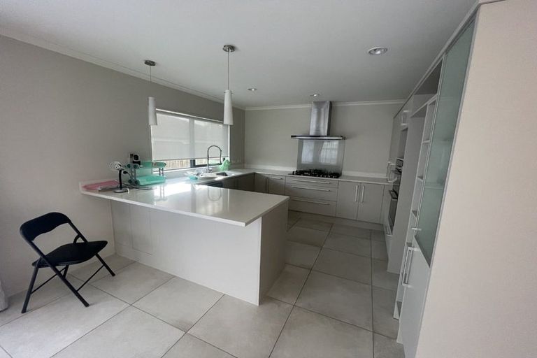 Photo of property in 23 Manene Street, Wattle Downs, Auckland, 2103