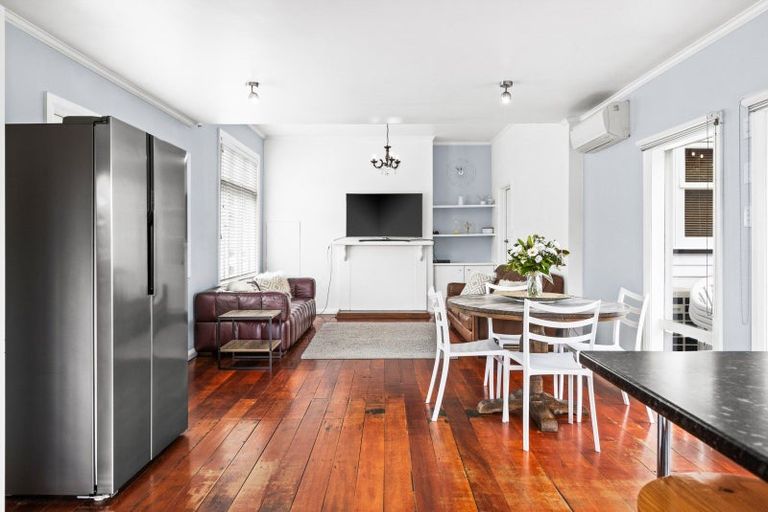 Photo of property in 34 Vigor Brown Street, Napier South, Napier, 4110