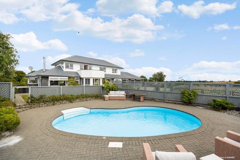 Photo of property in 61 Whatapaka Road, Karaka, Papakura, 2580