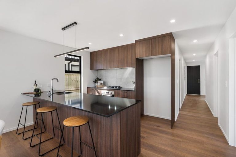 Photo of property in 17 Miromiro Street, Broomfield, Christchurch, 8042