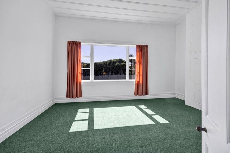 Photo of property in 6 Atea Place, Hawera, 4610