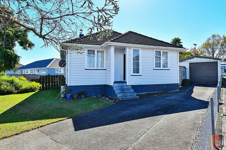 Photo of property in 56b Arimu Road, Papakura, 2110