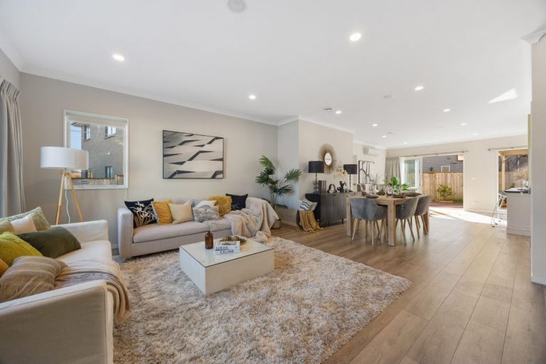 Photo of property in 5 Creggan Crescent, Flat Bush, Auckland, 2019