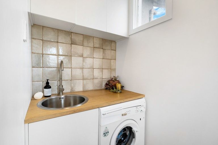 Photo of property in 3 Nile Street, Saint Clair, Dunedin, 9012