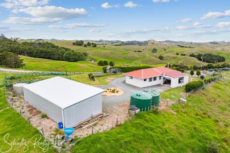 Photo of property in 178 Heatley Road, Whakapirau, Maungaturoto, 0583