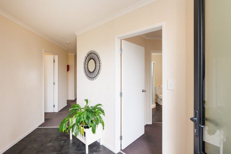 Photo of property in 4 Northbrook Court, Roslyn, Palmerston North, 4414