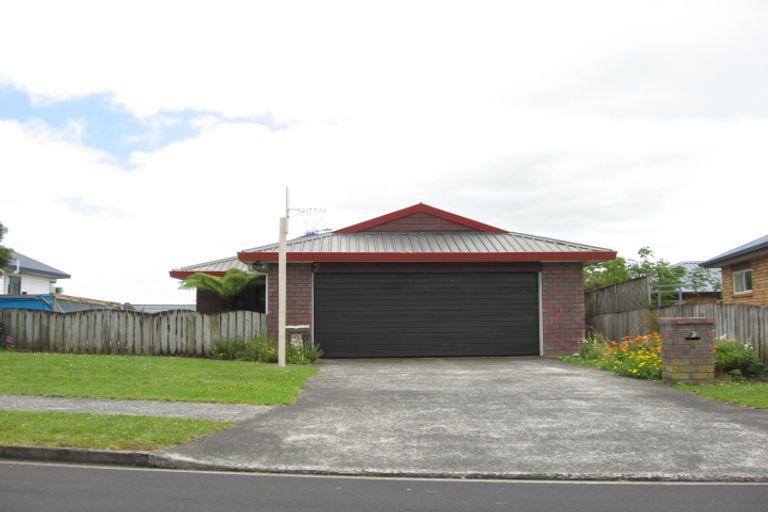 Photo of property in 4 Landon Place, Pukekohe, 2120