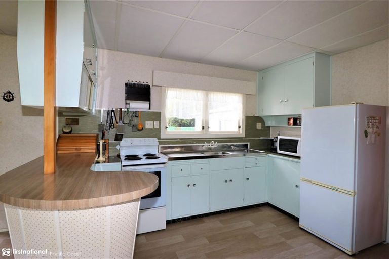 Photo of property in 224 Tui Road, Whangamata, 3620