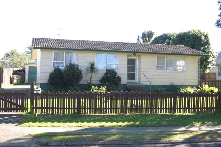 Photo of property in 33 Innismara Avenue, Wattle Downs, Auckland, 2103
