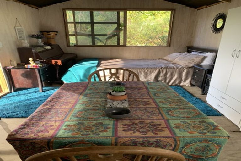 Photo of property in 1665 Matapouri Road, Matapouri, Whangarei, 0173