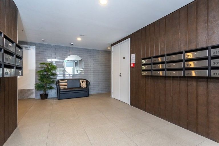 Photo of property in Norfolk Apartments, 113/19 Bute Road, Browns Bay, Auckland, 0630