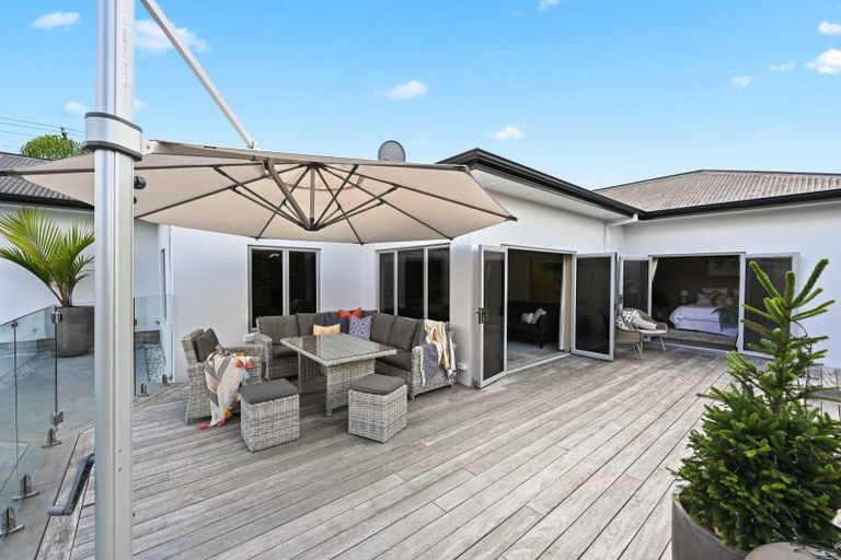 Photo of property in 94 Rototuna Road, Rototuna, Hamilton, 3210