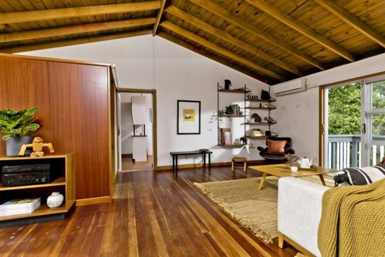 Photo of property in 53 Ngataringa Road, Devonport, Auckland, 0624