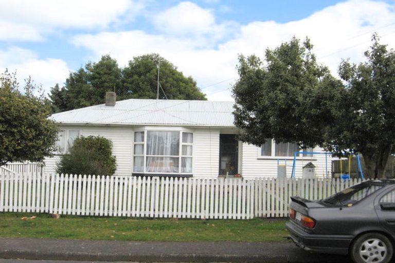 Photo of property in 1/19 Rollerson Street, Papakura, 2110