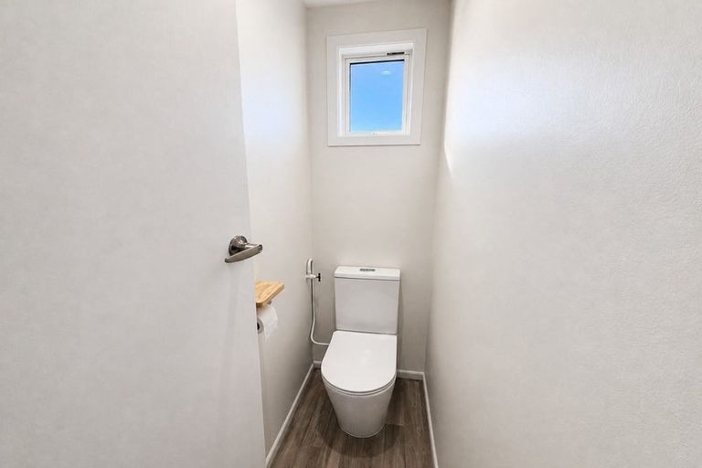 Photo of property in 2/16 Division Street, Riccarton, Christchurch, 8041