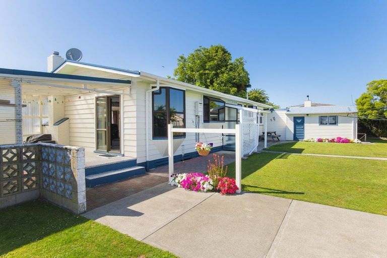 Photo of property in 37 Macdonald Street, Te Hapara, Gisborne, 4010