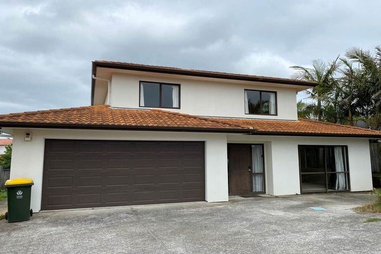 Photo of property in 13a Elliot Street, Howick, Auckland, 2014