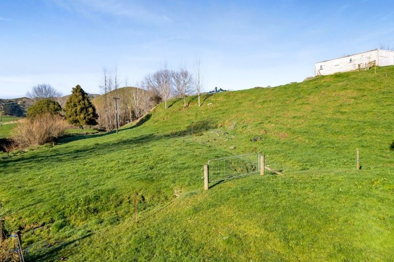 Photo of property in 2625 Ohura Road, Strathmore, Stratford, 4392