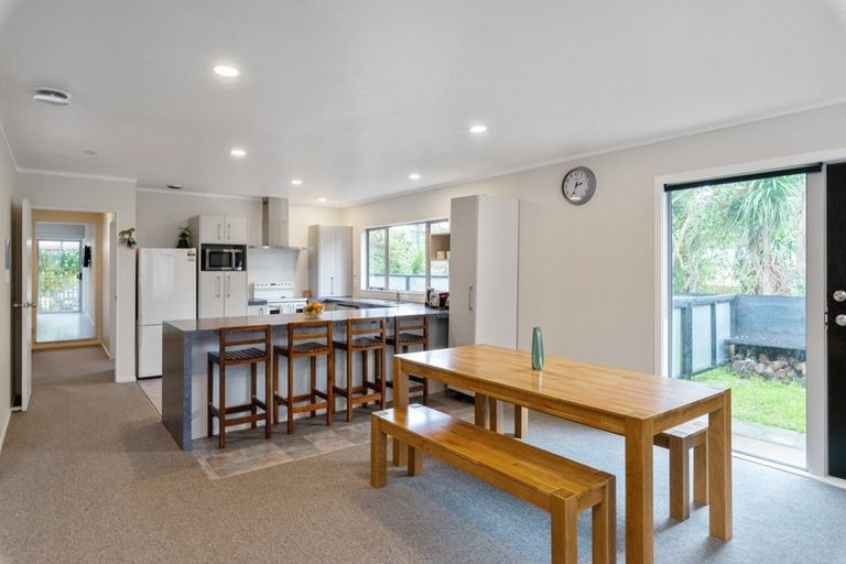 Photo of property in 64 Poplar Avenue, Raumati South, Paraparaumu, 5032