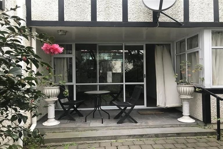 Photo of property in 2/24 Mansfield Avenue, St Albans, Christchurch, 8014