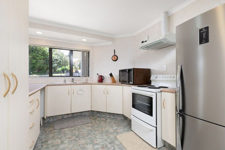 Photo of property in 186 Welcome Bay Road, Welcome Bay, Tauranga, 3112