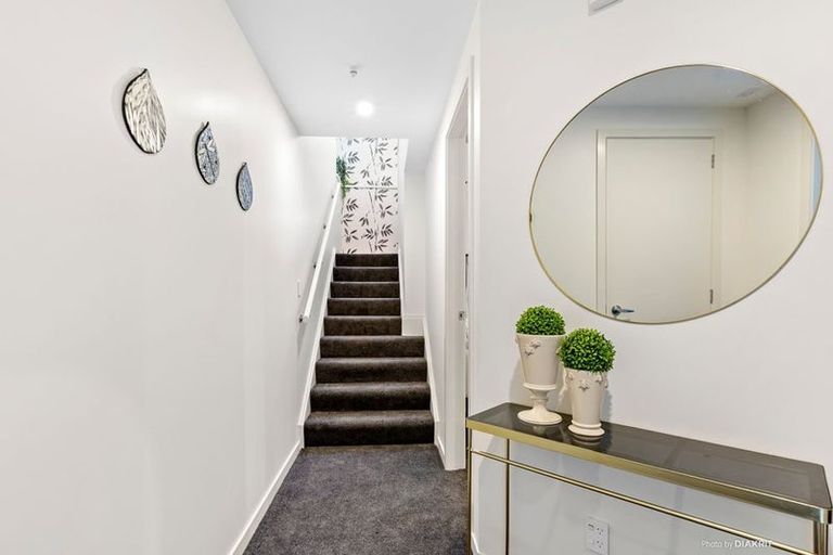 Photo of property in 10b Crieff Street, Northland, Wellington, 6012