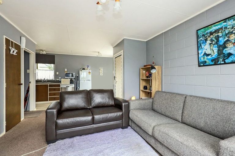 Photo of property in 4/801 Southland Road, Raureka, Hastings, 4120