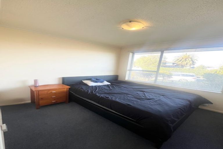 Photo of property in 18 Bidwell Place, Hillmorton, Christchurch, 8025