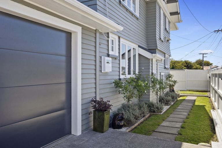 Photo of property in 26 Baring Terrace, Strandon, New Plymouth, 4312